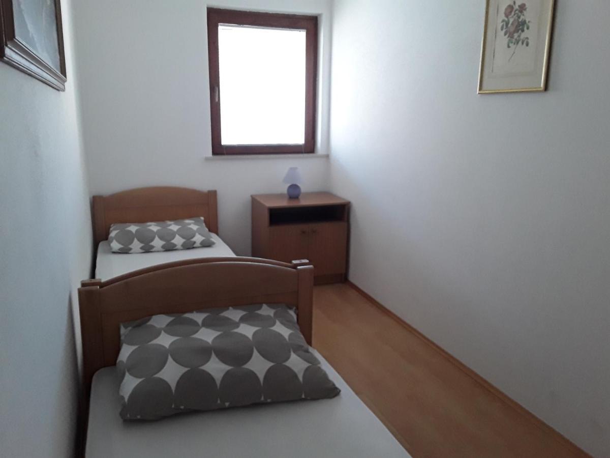 Zaton Apartmani M. Ilesh Extérieur photo